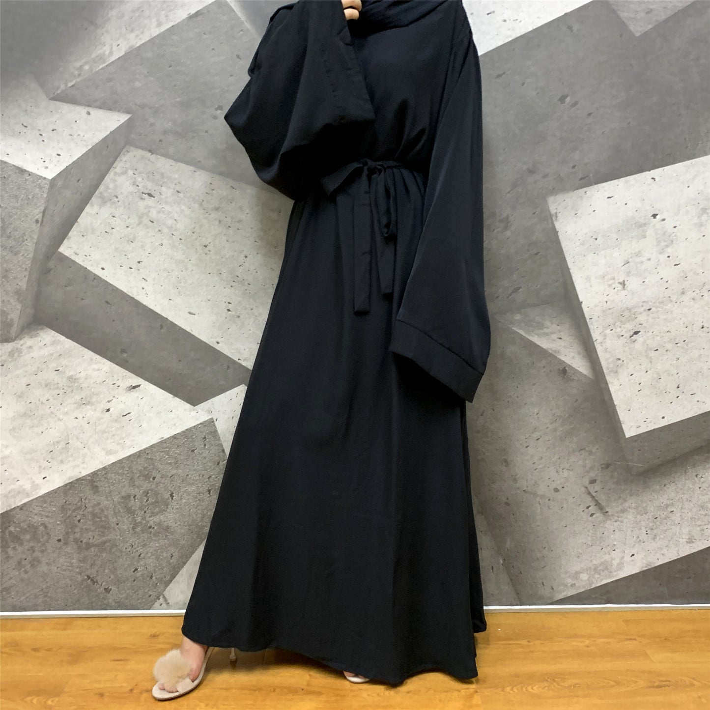 Black - Umbrella Cut Closed Abaya